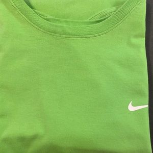 Nike t-shirt